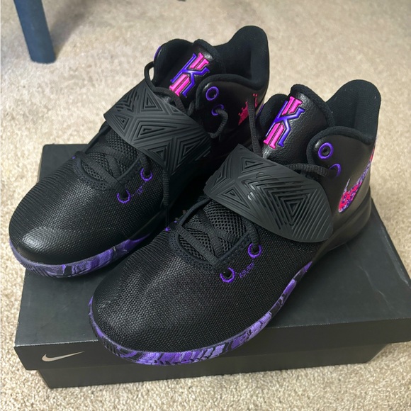 nike kyrie flytrap 3 fierce purple
